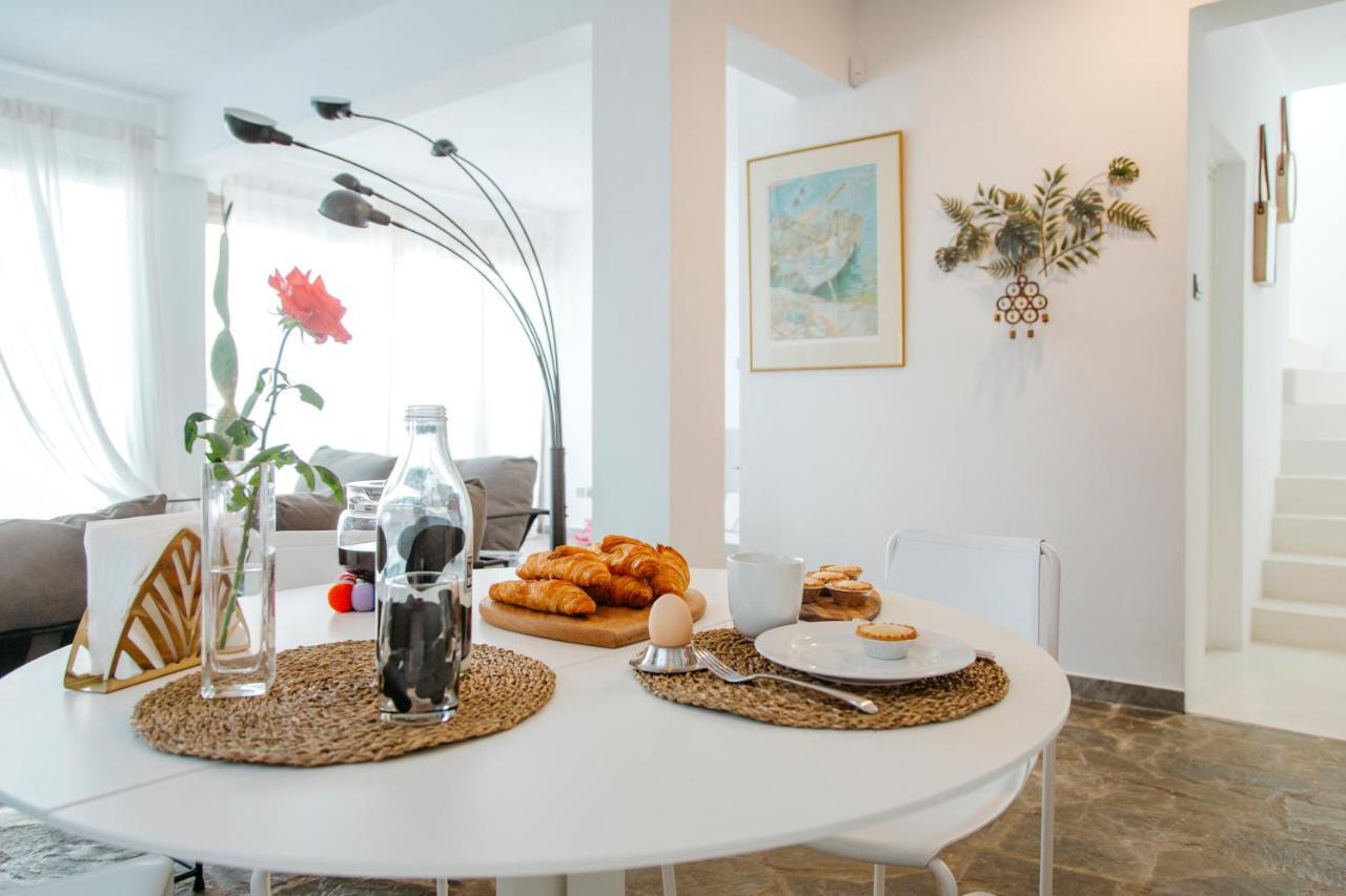 Island Home Seaside Villa Паралимни Екстериор снимка