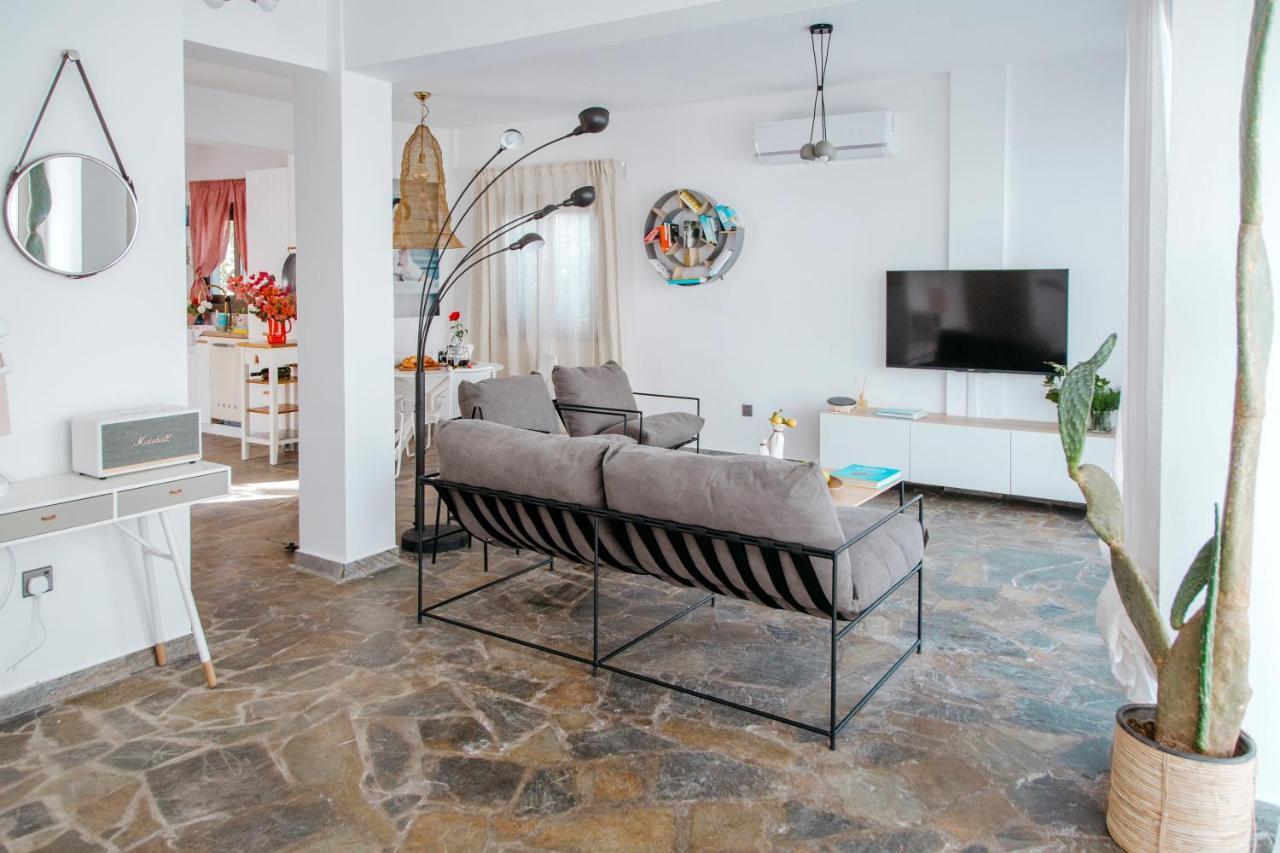 Island Home Seaside Villa Паралимни Екстериор снимка